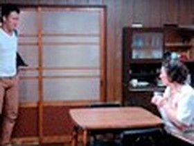 六十路隔世近親相姦〜祖母と孫〜 ふたりだけの部屋で愛しい孫に亡き夫の面影を思い浮かべて…禁断性交尾生中出し 村岡みつ子 サンプル動画サムネイル